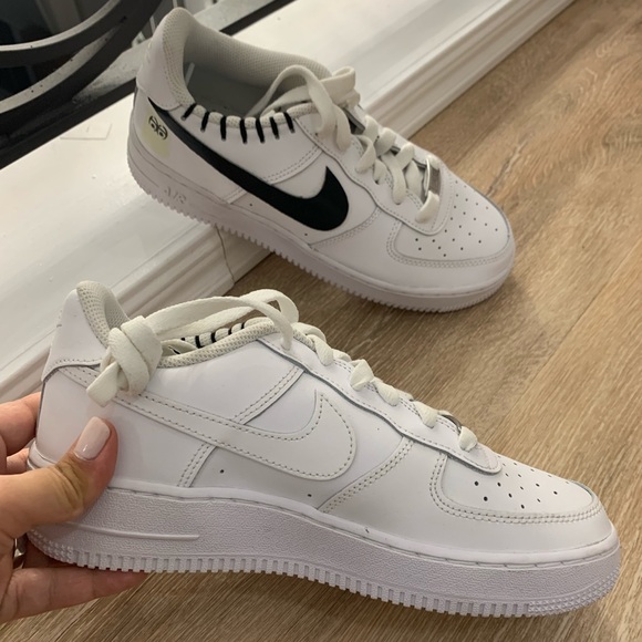 NIKE uptown custom limited edition handstitched detail never worn PRISTINE - Picture 3 of 4